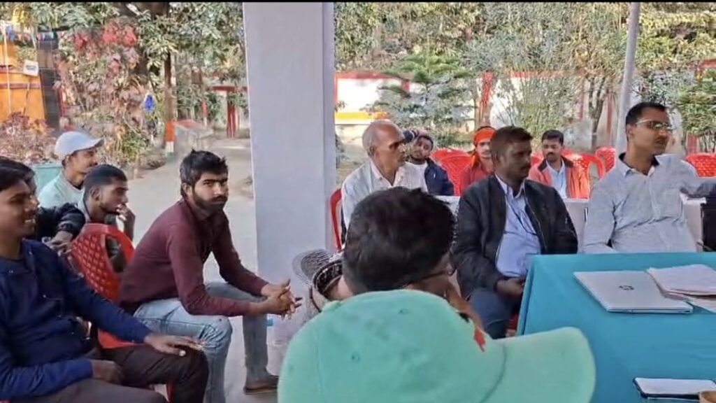 Bahadurpur Police Station में महाशिवरात्रि शांति समिति बैठक का दृश्य